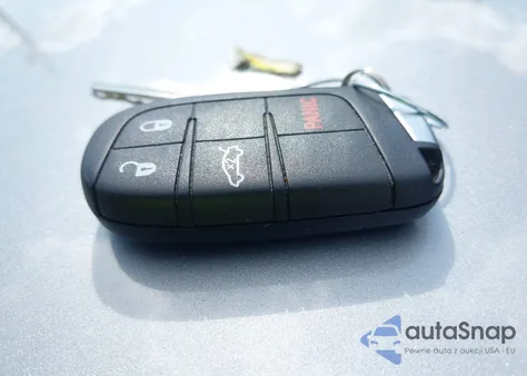 2015 Chrysler 200 Limited z USA, uszkodzony, nr VIN 1C3CCCAB1FN593471